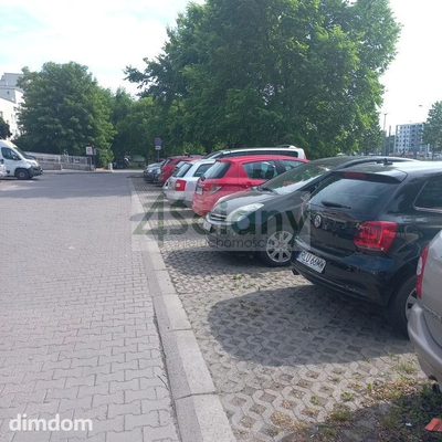 Lokal usługow 23 lata wynajmowany (obowiązuje cesja umowy)