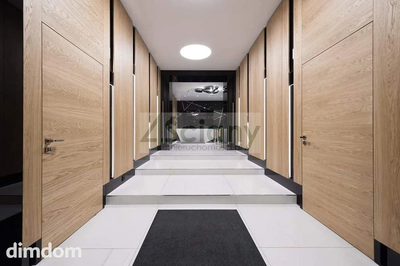 Do wynajęcia powierzchnia biurowa 19,6m2  w centrum Warszawy (Śródmieście -niedaleko  metro centrum, tramwaje).