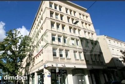 Centrum Biurowe  położone jest w Śródmieściu Warszawy. - 4