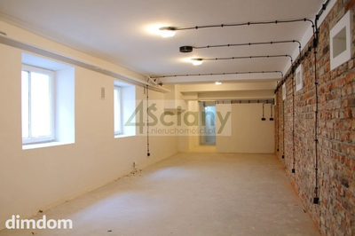Lokal 252 m.kw. w centrum Warszawy, na poziomie -1 -piwnica z przeznaczeniem np. na: studio muzyczne, magazyn. sklep internetowy, sklep rowerowy, pracownię, drukarnię, warsztaty teatralne  itp. - 2