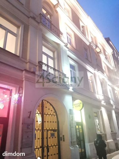 Lokal biurowy 185 m.kw. w Kamienicy w centrum !!!
