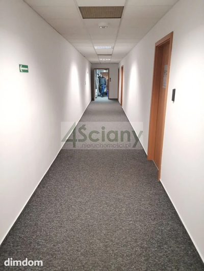 Biuro 17,6 m.kw. w centrum Warszawy !!! - 2