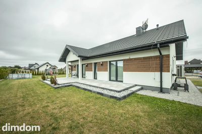 Parterowy dom z pompą ciepła na działce 13 arów! - 4