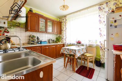 3 oddzielne pokoje - 70 m2 - 1 piętro - 5
