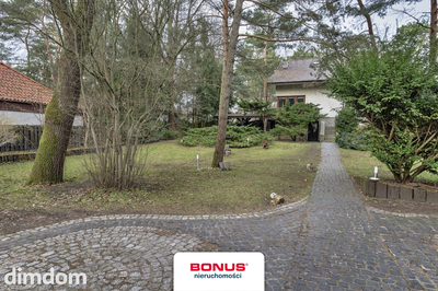 Dom na sprzedaż!Łomianki 322m2 - 2