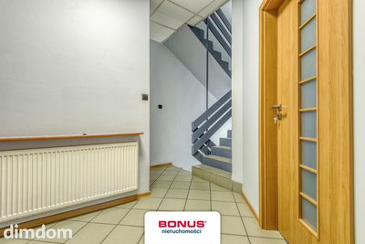 Duży lokal usługowy w ścisłym centrum Legionowa - 2