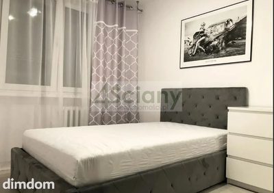 Na sprzedaż mieszkanie o powierzchni 48 m², położone na 4 piętrze w 4-piętrowym budynku na warszawskich Bielanach. Lokal stanowi pełną własność z księgą wieczystą, co umożliwia zakup na kredyt. - 5