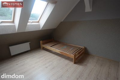 Działający, nowy hotel robotniczy w pobliżu A4 - 5