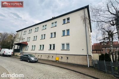 Kowary - ulica Górnicza, dwa pokoje z garażem.