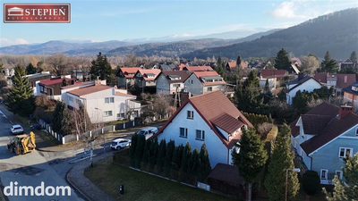 Przedstawiam Państwu na sprzedaż dom wolnostojący o powierzchni użytkowej  119,04 m² , położony na działce  410 m²  przy ul. Łazienkowskiej w Sobieszowie. Nieruchomość z lat 90., wybudowana w technol… - 3
