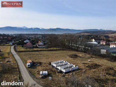 Działka z rozpoczętą budową 3 budynków. - 2