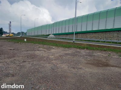 Oferuję do wynajęcia działkę inwestycyjną w Szczawnie-Zdroju, położoną w dogodnym komunikacyjnie punkcie, nieopodal nowopowstającej obwodnicy i w pobliżu Ronda, łączącego Szczawno-Zdrój z Podzamczem… - 3