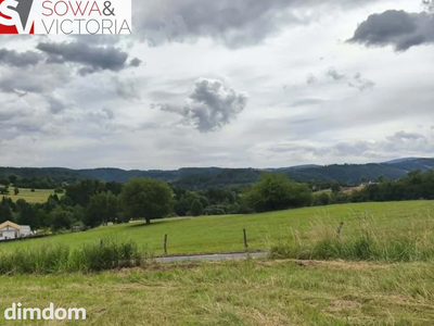 Panoramiczny widok na szczyty gór, ok 1 km od PKP - 2