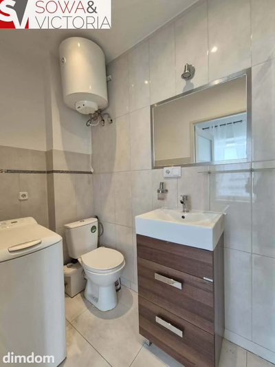 Słoneczne mieszkanie w ścisłym centrum. - 3