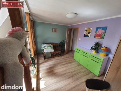 Mam przyjemność przedstawić atrakcyjne mieszkanie w częściowo odrestaurowanej kamienicy posadowione na trzecim piętrze. - 2