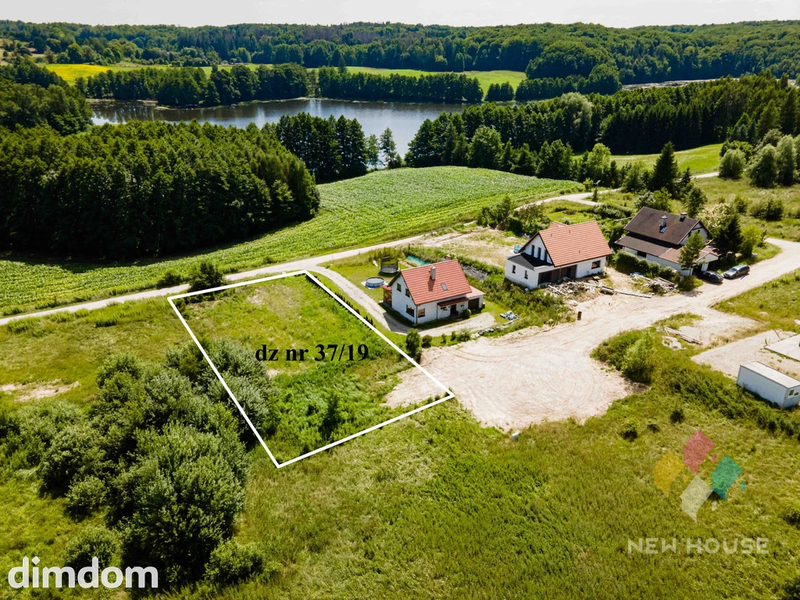 Działka budowlana w okolicy jeziora - 113989514.jpg
