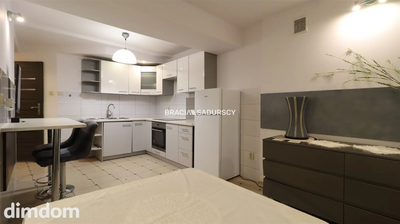 2 pokoje o pow. 45 m 2  blisko centrum i krakowskich uczelni - 3