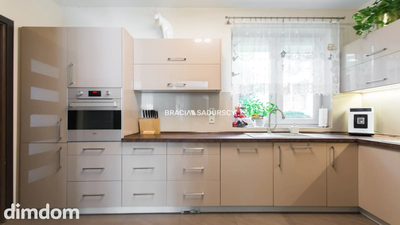 Dom z pięknym ogrodem i budynkiem usługowym - 5
