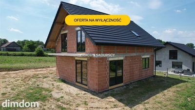 Dom w Brzezince, gm Brzeźnica