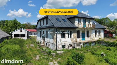Inwestycja z Duszą i Potencjałem: Dawna Mleczarnia o Powierzchni 750 m² blisko Stoku Narciarskiego (Sławice Szlacheckie, gm. Miechów)