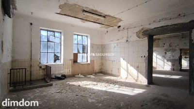Inwestycja z Duszą i Potencjałem: Dawna Mleczarnia o Powierzchni 750 m² blisko Stoku Narciarskiego (Sławice Szlacheckie, gm. Miechów) - 3
