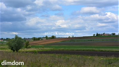 Działka w całości budowlana o pow.: 1464 m2