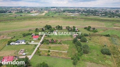 Działka budowlana w sielskim zakątku ! - 2