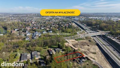 Unikalna okazja! Zamieszkaj nieopodal Zalewu Nowohuckiego - Dom z ogromnym potencjałem w sercu zielonej oazy Krakowa
