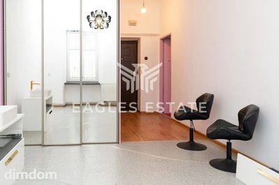 Lokal w centrum miasta - z własnym parkingiem - 3