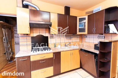 Dom z dwoma KW 240 m2 z działką 7,21a Strzyżów - 4