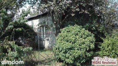 Oferujemy do sprzedaży za naszym pośrednictwem działkę rolno budowlaną o powierzchni 3300m2.