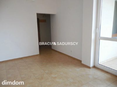 Kawalerka przy ul Walerego Sławka - 4