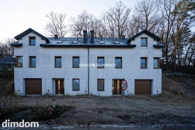 Wygodne domy pod lasem w Podgórkach Tynieckich. - 5