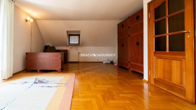 Dom wolnostojący, na 11 arowej działce. - 4