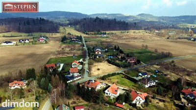 Urokliwa działka budowlana w Komarnie. - 2