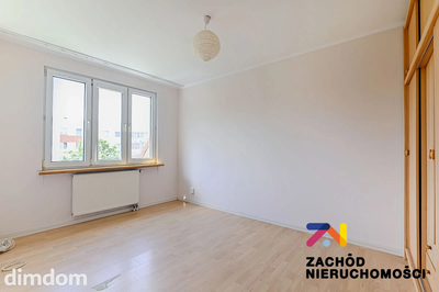 Przedstawiamy Państwu wyjątkową ofertę - jasne, przestronne i funkcjonalne trzy pokoje mieszkanie o powierzchni 65,10 m2 usytuowane na 3 piętrze w niskim, trzypiętrowym budynku. To doskonała propozyc… - 2