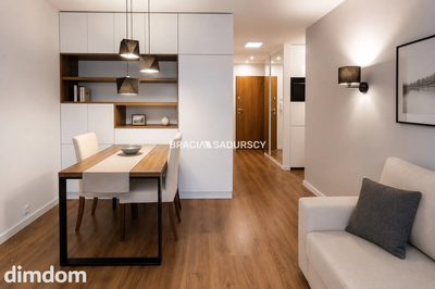 25 m² po generalnym remoncie | Blisko uczelni