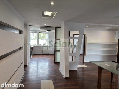 Komfortowy 4-pokojowy apartament na Woli - 2