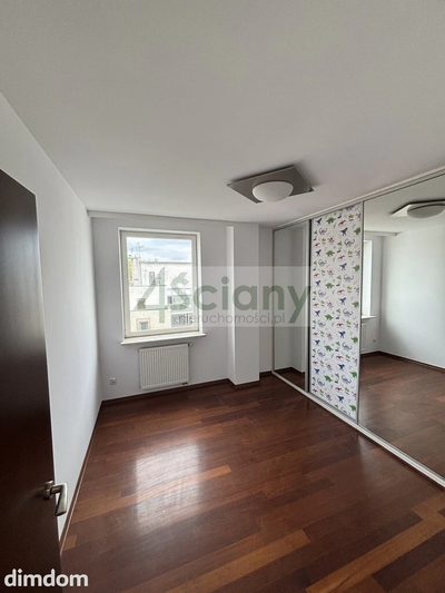 Komfortowy 4-pokojowy apartament na Woli - 3