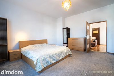 Klimatyczne mieszkanie | 82,69m2 |parter |2 garaże - 3