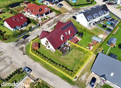 Bliźniak z ogrodem 539 m² | pow. 143,5 m² | 4 pok. - 3