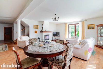 Dom na wzniesieniu z tarasem, działka 5882 m2 - 3