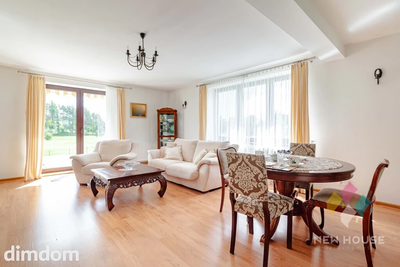 Dom na wzniesieniu z tarasem, działka 5882 m2 - 4