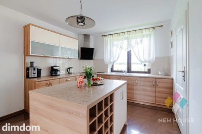 Dom na wzniesieniu z tarasem, działka 5882 m2 - 5