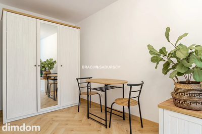 Duży pokój | Osobna kuchnia | Winda - 3