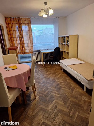 2-pok, ul. Królewska, parking dla mieszkańców - 3