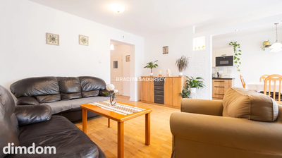 UROKLIWY DOM W BARDZO DOBREJ LOKALIZACJI - 2