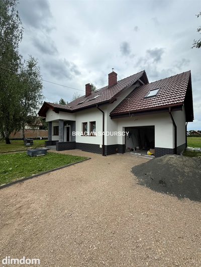 Dom wolnostojacy w Rybnej/Czernichów