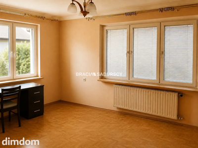 Budynek z WZ na rozbudowę w Brzesku.