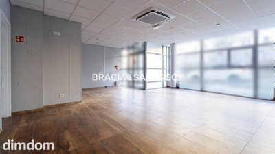Lokal 135m2 front parter Kurdwanów - 3